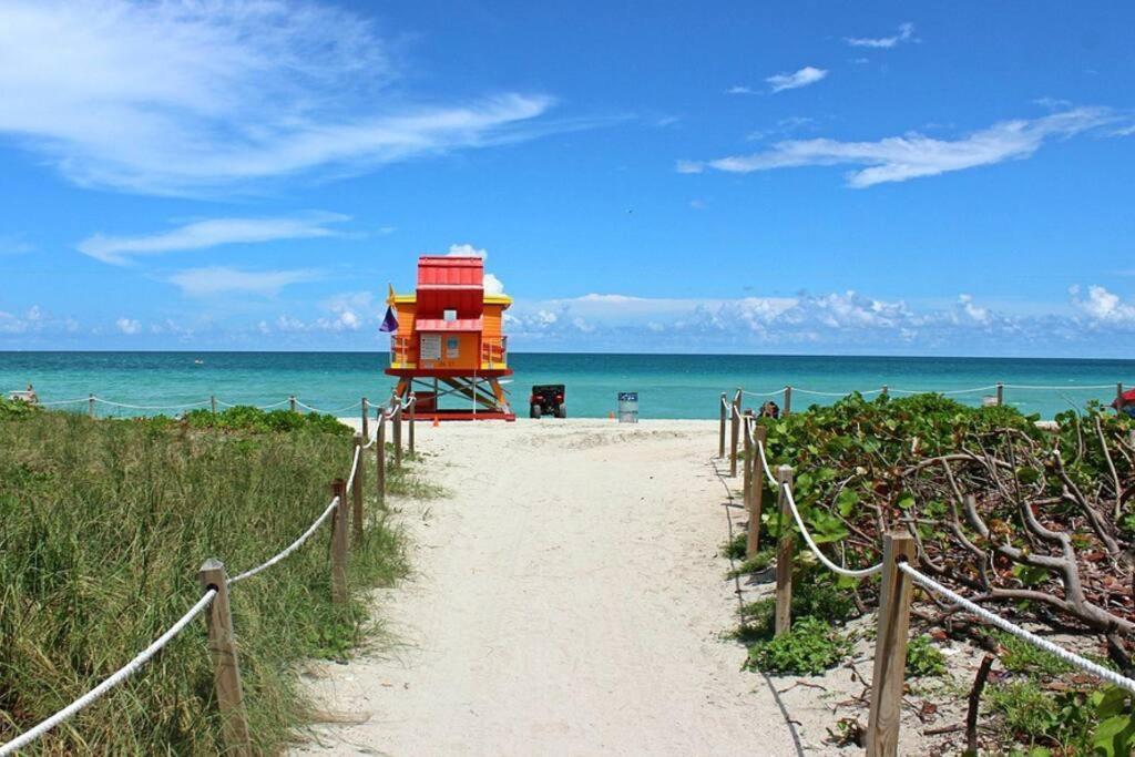 Beautiful Apartment Footsteps From The Beach Miami Beach Luaran gambar