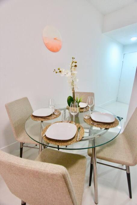 Beautiful Apartment Footsteps From The Beach Miami Beach Luaran gambar